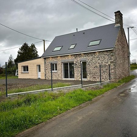 Gite De Monthardrou Le Bény-Bocage Eksteriør billede