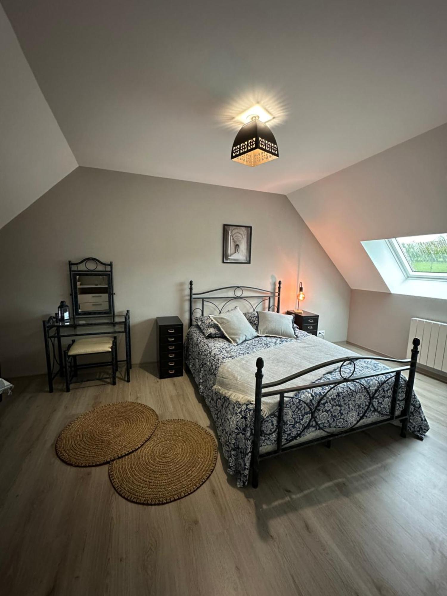 Gite De Monthardrou Le Bény-Bocage Eksteriør billede